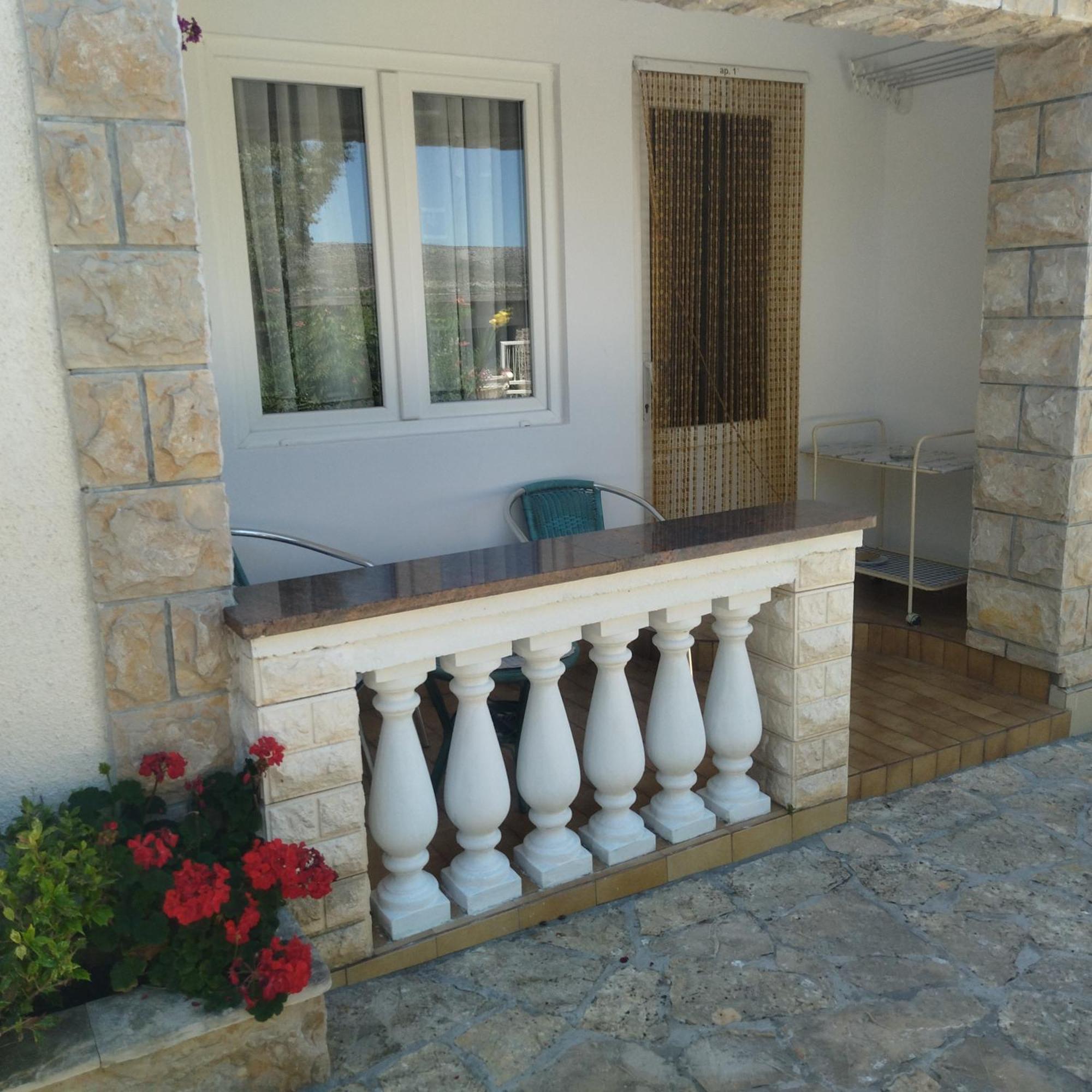 Apartment Tuja Jadrtovac Buitenkant foto
